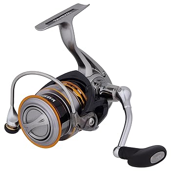 【中古】ダイワDaiwa スピニングリール 16 EM MS 2508PE-H 2500大きさ