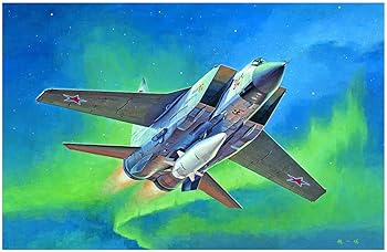【中古】【39shop】トランペッター★1/72 ロシア空軍 MiG-31BM フォックスハウンド /Kh-47M2 キンジャル空中発射弾道ミサイル プラモデル 01697(非常に良い)|アトリエ絵利奈