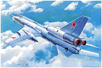 【中古】【39shop】トランペッター★1/72 ソビエト軍 Tu-22K ブラインダーB プラモデル 01695(良い)|アトリエ絵利奈