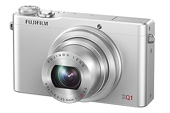 【中古】FUJIFILM デジタル写真機 XQ1 しろがね色 F FX-XQ1S