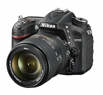 【中古】Nikon デジタル一眼二眼レフ写真機 D7200 18-300VR 水晶体一揃いの道具 D7200LK18-300