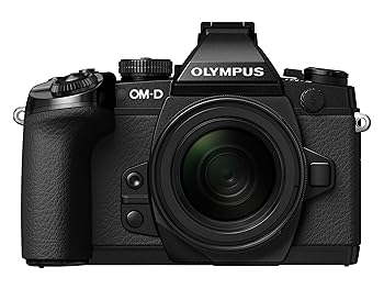 【中古】【39shop】OLYMPUS★ミラーレス一眼 OM-D M1 12-50mm EZ レンズキット ブラック 防塵 防滴 OM-D E-M1 12-50mm EZ LKIT BLK(非常に良い)|アトリエ絵利奈