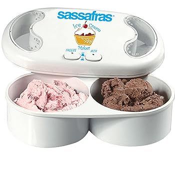 【中古】Sassafras The Little Cook: Holiday Baking Kit by Sassafras