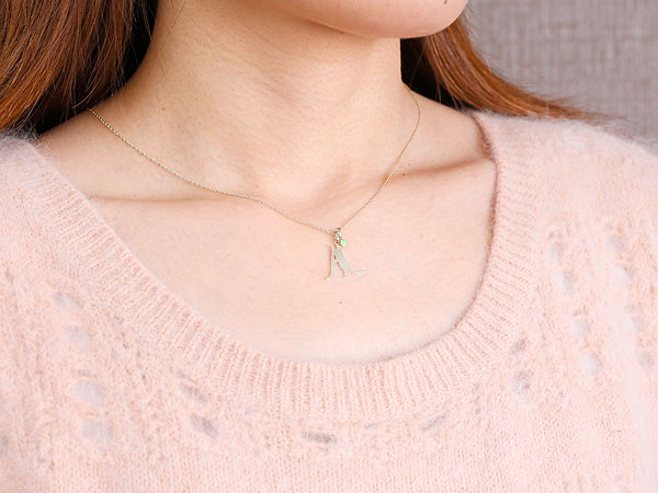 ネックレス 猫 シルバー シルバー イニシャル ネーム A エメラルド