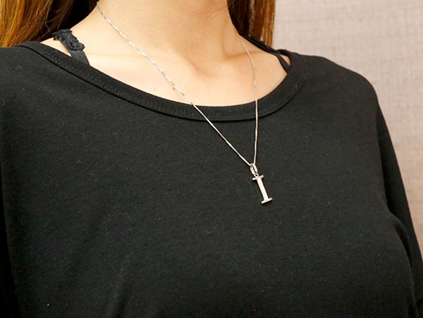 売れ筋がひ贈り物！ 18金 ネックレス ペンダントトップ イニシャル 