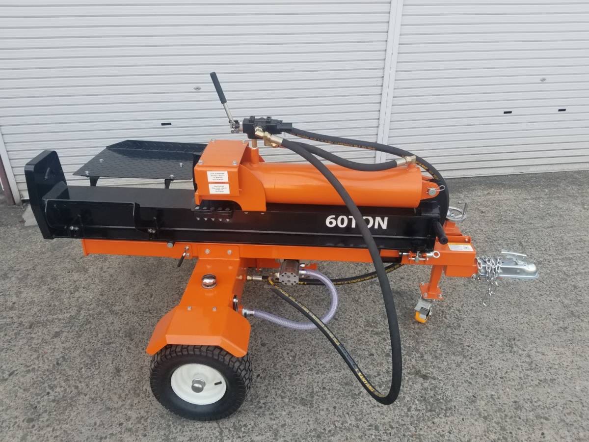 精神的な統合済送りとどける 60t 斧機 ６０米トン 薪割機 15hp 420竓発動機 独居室＆リコイルスタート 広広としたタイア オート逆もどり シングル生き肝