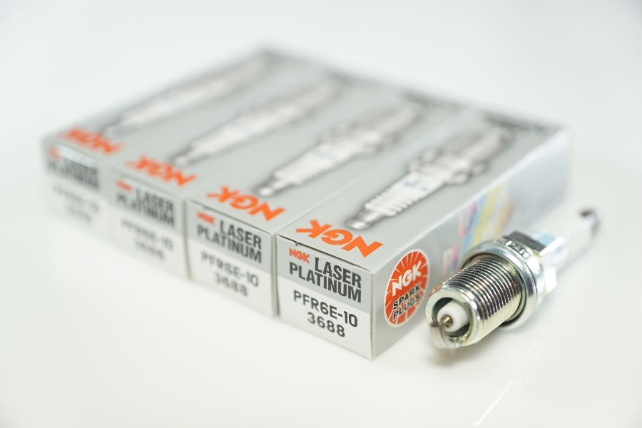 NGK PFR6E-10 3688 一体形 x4本 エヌジーケー 日本特殊陶業 Spark plug/4X-2582 ルーテシア GF-BF4