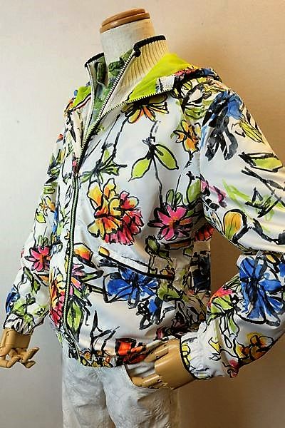 正規品 セール３５ ｏｆｆ ラウラフェリーチェ ブルゾン ２０２０春夏新昨 ウインドブレーカー メンズウェア ラウラフェリーチェ服 プリント柄ウインドブレーカー ホワイト Laurafelice フォーシーズン ギャラリー 新着商品 Members