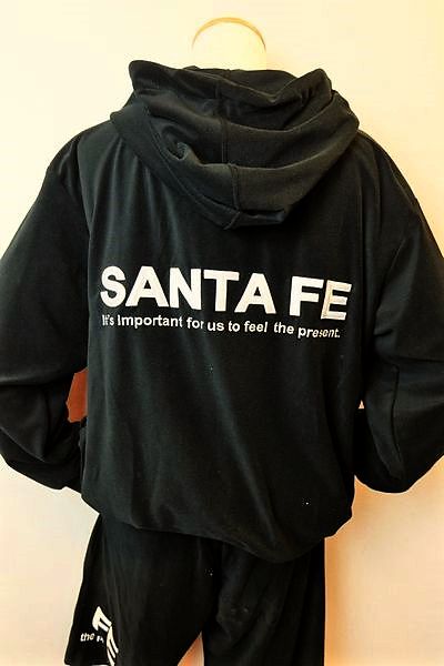 サンタフェ Santa Fe パーカー 春夏新作 メンズウェア パイル生地 サンタフェ服 パイル地ロゴパーカー ブラック Barriosurbanos Com Ar