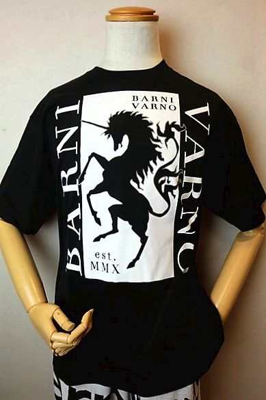 【セール50%OFF】 バーニヴァーノ BARNIVARNO 【半袖Tシャツ】【春夏アウトレット現品限り品】【メンズウェア】【カットソー】【バーニヴァーノ服】 ユニコーンプリント半袖Tシャツ ブラック