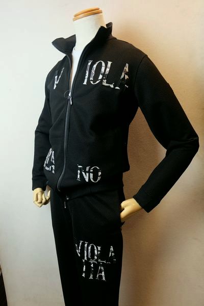 ビオラ VIOLA 上下背広 貨物自動車上衣 ジャージパンツ ２０２６春夏新作 メンズウェア ビオラ服 ロゴタイプ刺しゅうラッセル出どころ貨物自動車上衣＆ジャージパンツ上下背広 黒いこと