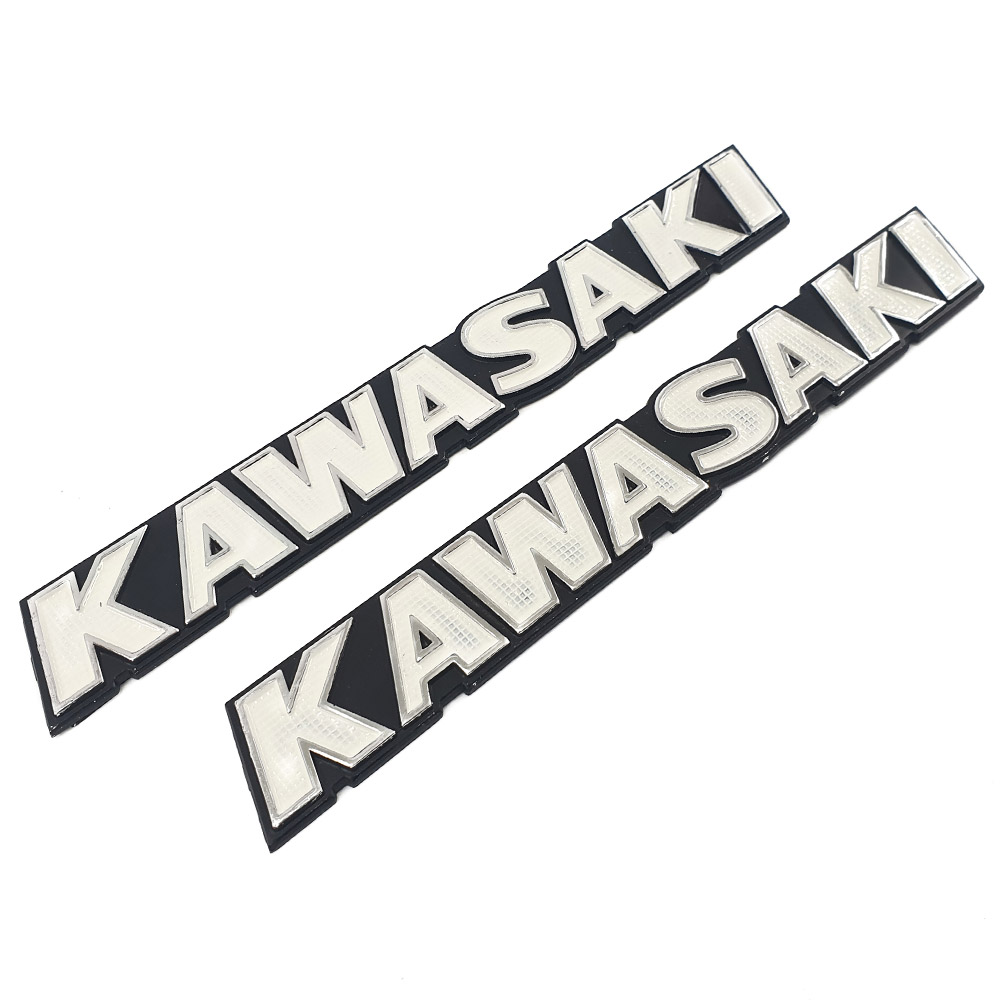 送料込み KAWASAKI 立体エンブレム