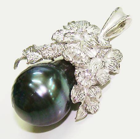【菊地質店】【中古】Pt900 黒蝶真珠（南洋真珠）ダイヤモンド0.15ct ペンダントトップ 鑑別書付き【送料無料】【質屋出店】【smtb-TK】＜13-58＞