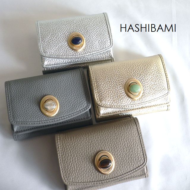 10％offクーポン HASHIBAMI ハシバミ 三つ折り 財布 ジェムストーン ミニウォレット HA-2008-729 HA-2212-816 ベージュ/ピンク/カーキ/グレー/シルバー 9,636円