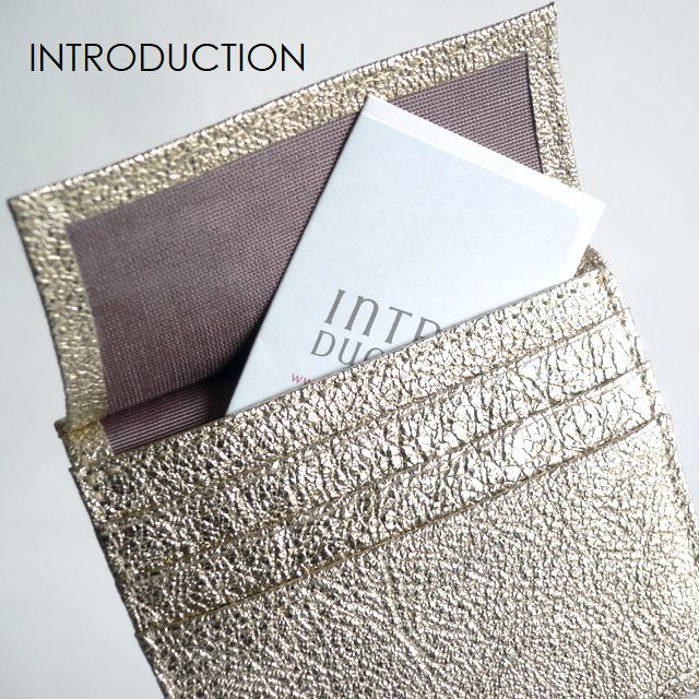 レザークリームプレゼント INTRODUCTION イントロダクション 折り財布 スリム ミニウォレット 2102-156P プラチナ/ゴールド