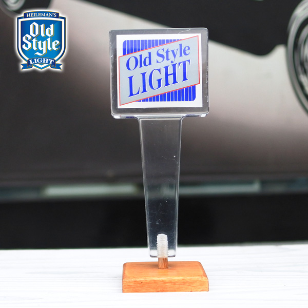 USED品 ビアサーバーノブ Corona Extra 三角形 約30.5cm ネイビー ホワイト シフトノブ コロナ エキストラ ビールサーバーノブ ビアタップ アメリカ 雑貨 海外直輸入 USED品 ビアサーバーノブ corona 三角形 約32cm シフトノブ コロナ エクストラ ビールサーバーノブ ビアタップ ハンドル  オートパーツ カスタム インテリア おしゃれ シンプル メキシコ ビール タップ カスタム 車 内装 カーアクセサリー メキシコ 雑貨 |