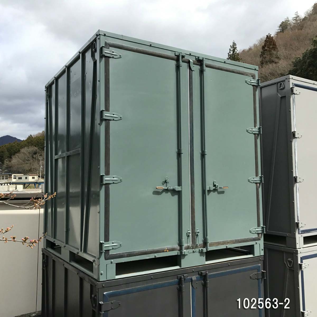 【楽天市場】【102563】【中古】【格安リニューアル販売】 2mサイコロコンテナ 《換気口付きアーミーグリーン》：ビッグ10