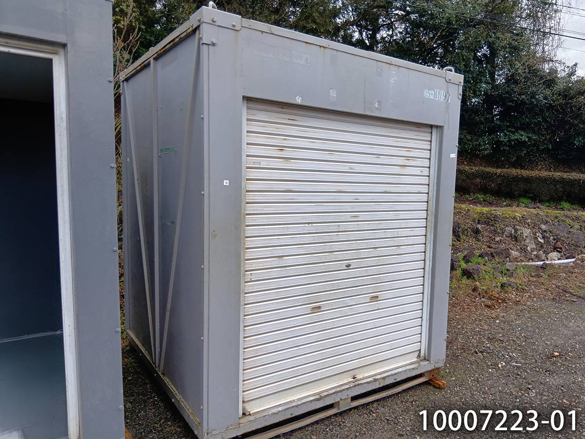【中古】2m シャッターコンテナ 1.2坪 2.4畳 3.9平米 倉庫 物置 店舗 車屋 食料品 保管庫 used prefab container homes 10007223-01