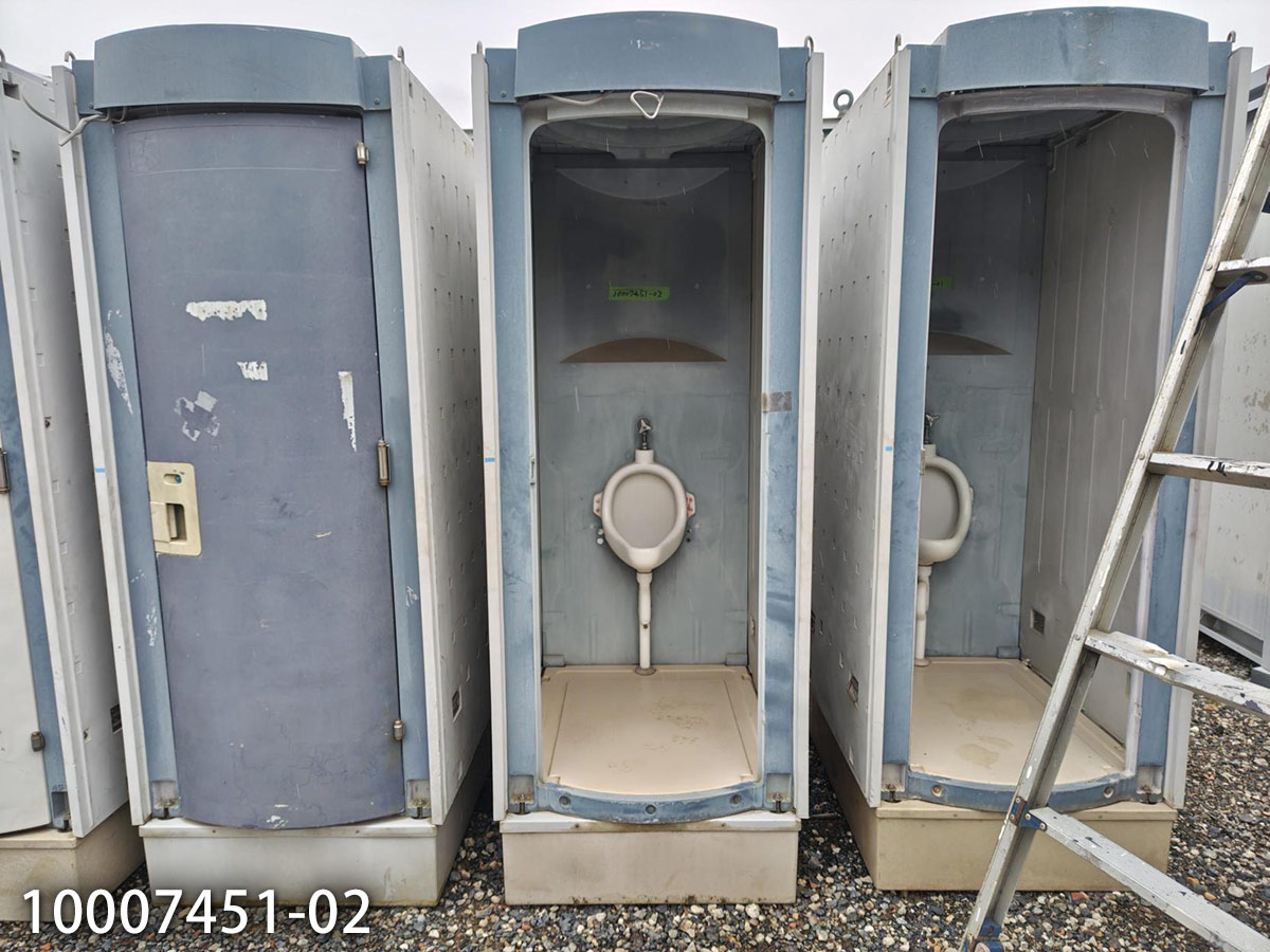【中古】 仮設トイレ 小便器 水洗式 床下排水 屋外 トイレ ユニット ポータブルトイレ 和式トイレ フットポンプ式 簡易水洗 仮設便所 0.3坪 0.6畳 1平米 現状販売特別価格 10007451-02|ビッグ10