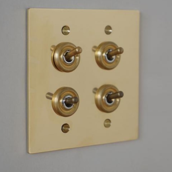 【再販】真鍮プレート★4枚セット★ 楽天市場】真鍮プレート4スイッチ 真鍮 4スイッチ 4灯用 3路対応