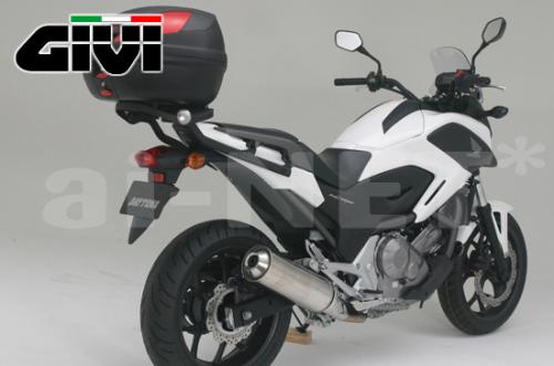 【送料無料】GIVI(ジビ) モノラック用フィッティング1111FZ NC700X NC700S NC750X NC750S NC750DCT 共通【94015】 デイトナ フィッティングステー リアキャリアステー リアボックスステー バイク好き ギフト お買い物マラソン 開催