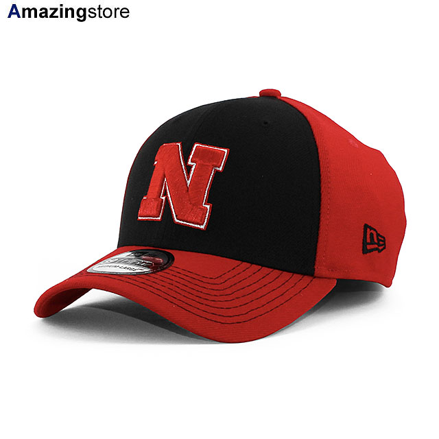 ネブラスカ大学　HUSKERS　ジャンパー、Tシャツ、キャップ3点セット ネブラスカ大学 HUSKERS ジャンパー、Tシャツ、キャップ3点
