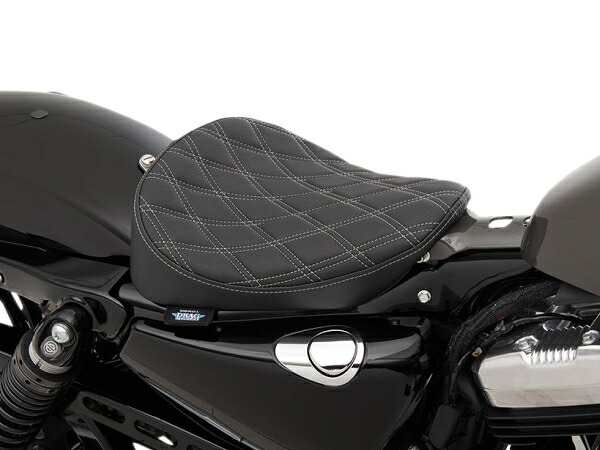 BOBBER-STYLE ソロシート:Double Diamond Silver Thread 2010～22年スポーツスター｜アンバーピース