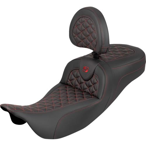 EXTENDED REACH ROADSOFA TRI-GRIPPER バックレスト シート レッドステッチ 2008～25年ツーリングモデル（但し2023年以降FLHXSE、FLTRXSE、2024年以降FLHX/U、FLTRX/STSEは除く）