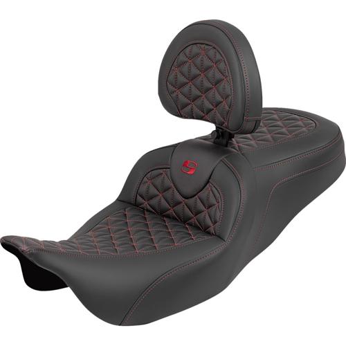 ROADSOFA TRI-GRIPPER バックレスト シート レッドステッチ 2008～25年ツーリングモデル（但し2023年以降FLHXSE、FLTRXSE、2024年以降FLHX/U、FLTRX/STSEは除く）