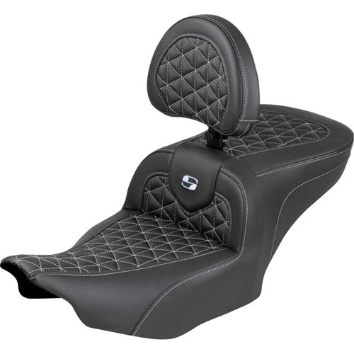 ROADSOFA TRI-GRIPPER バックレスト シート シルバーステッチ 2023年以降FLHXSE、FLTRXSE、2024年以降FLHX/U、FLTRX/STSE|アンバーピース