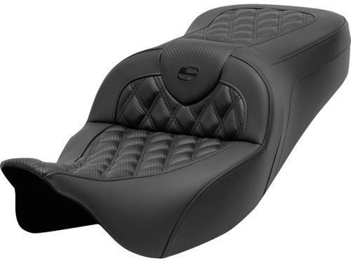 ROADSOFA CF LS シート ブラックステッチ 2008～25年ツーリングモデル（但し2023年以降FLHXSE、FLTRXSE、2024年以降FLHX/U、FLTRX/STSEは除く）