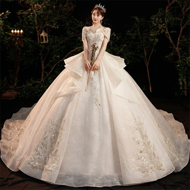 楽天市場】ウェディングドレス Aライン 花レース 袖あり 結婚式