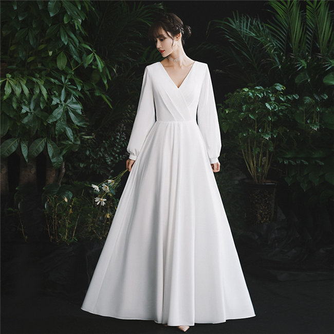 ホワイト　長袖　 ウェディングドレス　Aライン　ロングドレス ウェディングドレス レース 素地 　xs～xl　Wedding Dress　お花嫁　結婚式　旅行撮影演出　レディースウェディングドレス｜ドリーム洋服屋 8,226円