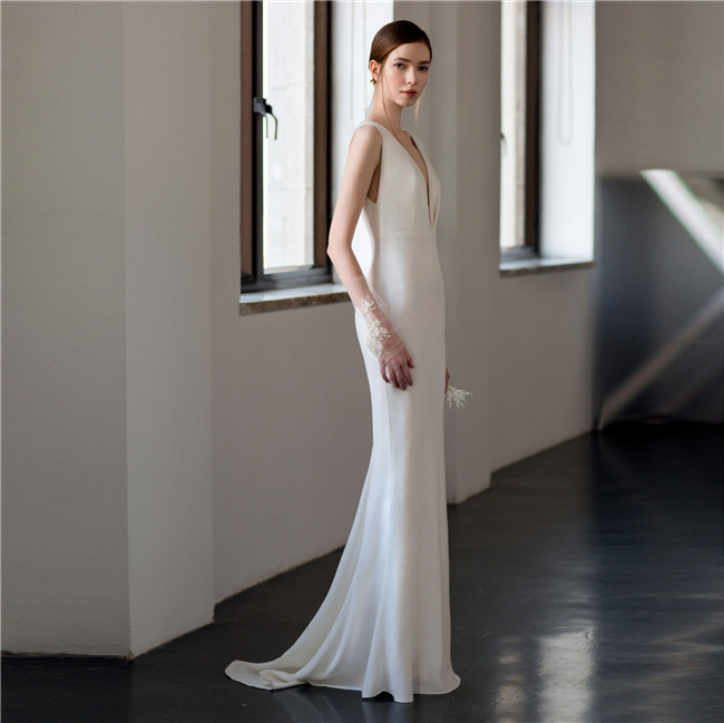 ホワイト ウェディングドレス Aライン ロングドレス ウェディングドレス ノースリーブ 袖なし トレーン ファスナータイプ xs~xl Wedding Dress お花嫁 結婚式 旅行撮影演出 レディースウェディングドレス エレガント パーティードレス|ドリーム洋服屋