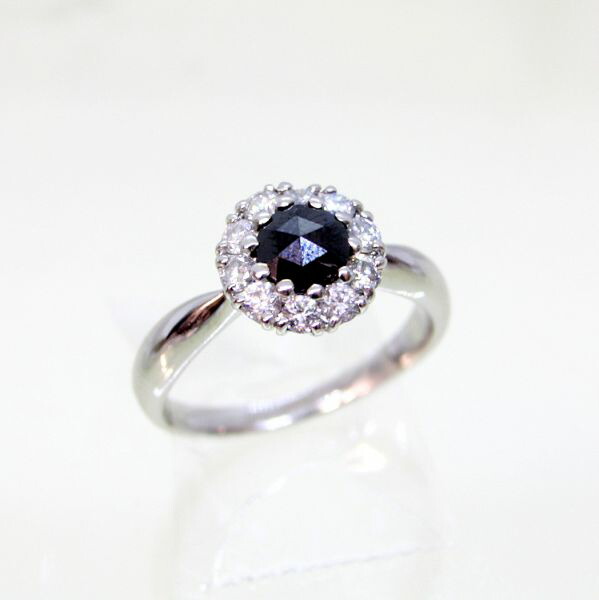 【中古】　１８金ＷＧ　ブラックダイヤ　0.45ct　ダイヤ　0.44ｃｔ　リング　10.5号