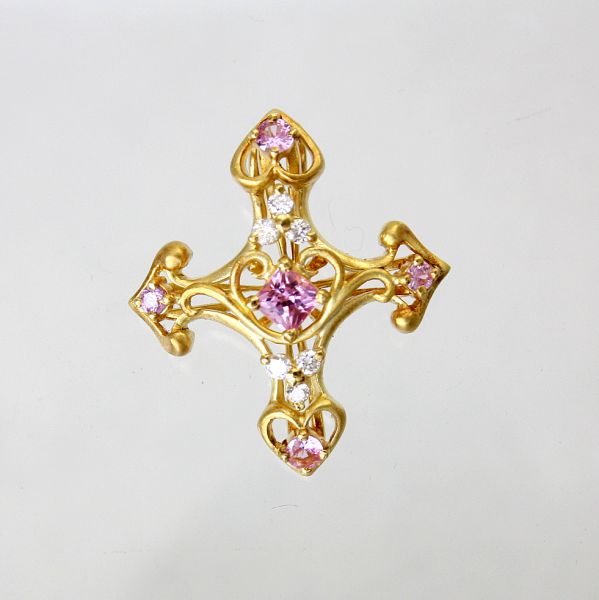 【中古】　１８金　ピンクサファイア　0.56ct　ダイヤ　0.12ct　クロスペンダント｜Discount Store ANDOUSHOUJI
