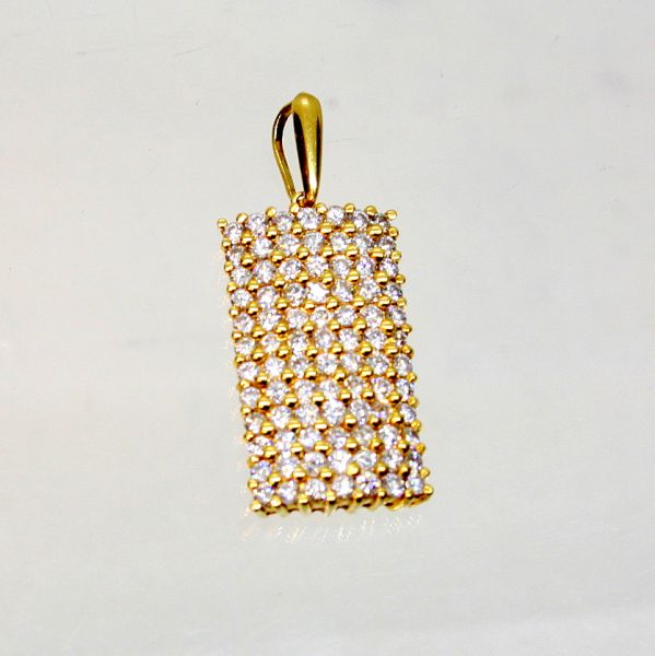 【中古】　１８金　ダイヤ　2.12ct　ペンダント