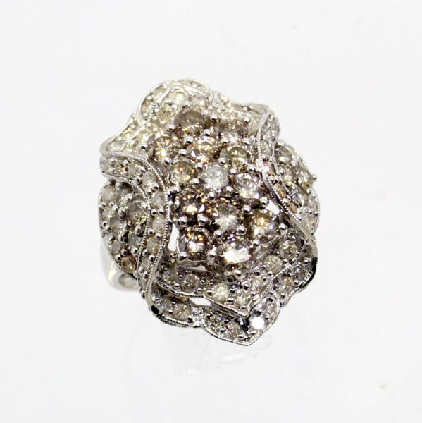 【中古】 １８金ＷＧ　ダイヤ　3.50ct　リング　12号