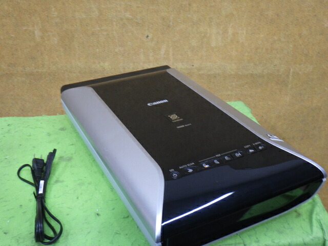 【中古】Canon CanoScan 9000F MarkII A4 カラースキャナ ▼フィルムガイド欠品 ◎発売当時はフラグシップ機でした ▼現状品 USBケーブルなし [B15752]