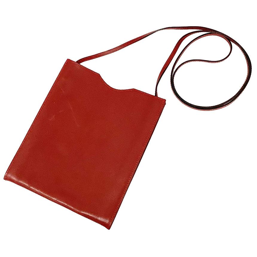 エルメス　HERMES　オニメトゥ　ポシェット　ショルダーバッグ　ななめ掛け　ボックスカーフ　レッド　赤【中古】エルメス　バック　aq11022
