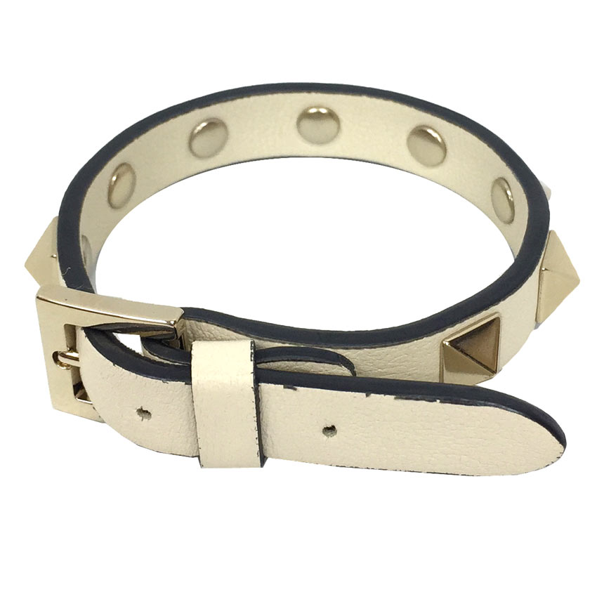 セール　Valentino Garavani ヴァレンティノ・ガラヴァーニ　Rockstud　ロックスタッズ 　ブレスレット 　WW2J0255　オフホワイト ゴールド金具【中古美品】ヴァレンティノ　アクセサリー　aq8158