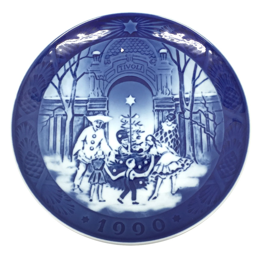 大売り出し ROYAL COPENHAGEN ロイヤル コペンハーゲン クリスマス一皿 イヤーズプレート イヤー一皿  1990年／平成2年 「チボリのクリスマス」【新古品】【未当て嵌める】【中古】 aq7599