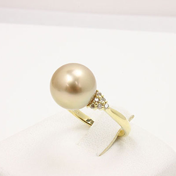 【楽天市場】真珠 指輪 パール リング 南洋白蝶真珠 パール 指輪 リング 10mm-11mm ナチュラルゴールドカラー デザイン K18