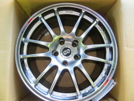 エンケイ ＧＴＣ０１ １７×９　１　２Ｊ　ハイパーシルバー　　４本セット【中古】