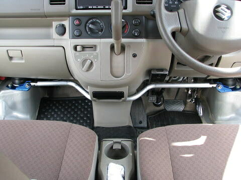カワイワークス 日産 NV100ｸﾘｯﾊﾟｰ DR64V,W ’13/12～'15/3 スズキ エブリー DA64V/W フロント タワーバー typeSTD アルミ製 国産 正規カワイ製作所製 類似品や粗悪品にご注意下さい。 受注生産品（2週間前後）