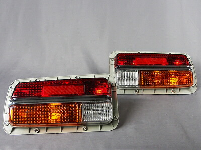 日産　ダットサンフェアレディ　SR311 テールレンズ　左右セット 日産ダットサンフェアレディSR311 テールレンズ左右セット34530n