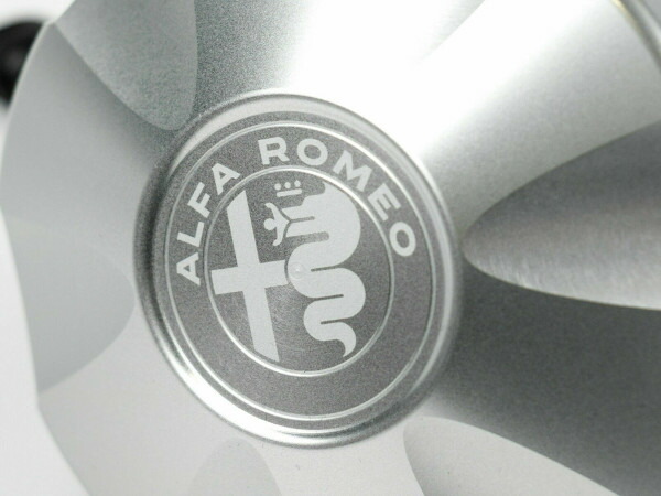 日本に ☆値下げ☆Alfa Romeo純正アルミフューエルキャップ - 外国自動車用パーツ - hlt.no