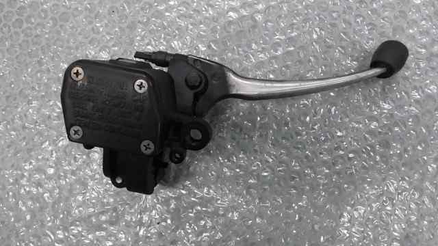 バイクパーツ　アトランティック250　ZD4SPB0016S　の　マスターシリンダー右 *1629254847　【中古】【送料込】