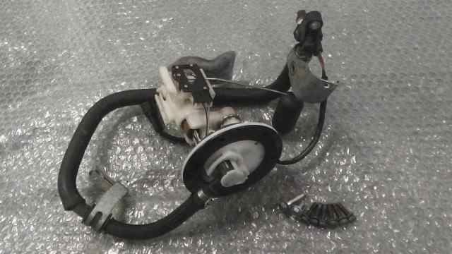 バイクパーツ　ギア4スト　UA06J-190xxx　の　燃料ポンプ *1639444584　【中古】【送料込】