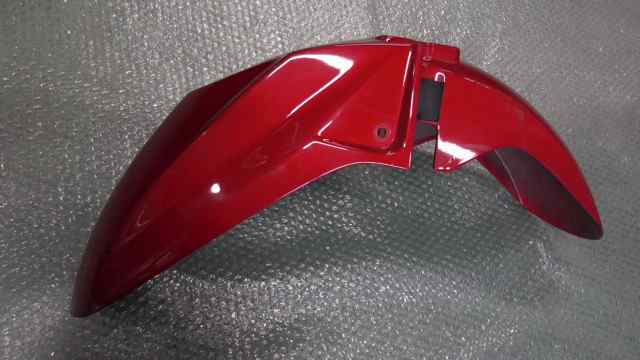 バイクパーツ　GSR250　LC6GJ55D001103xxx　の　フロントフェンダー 傷 *1652429359　【中古】【送料込】